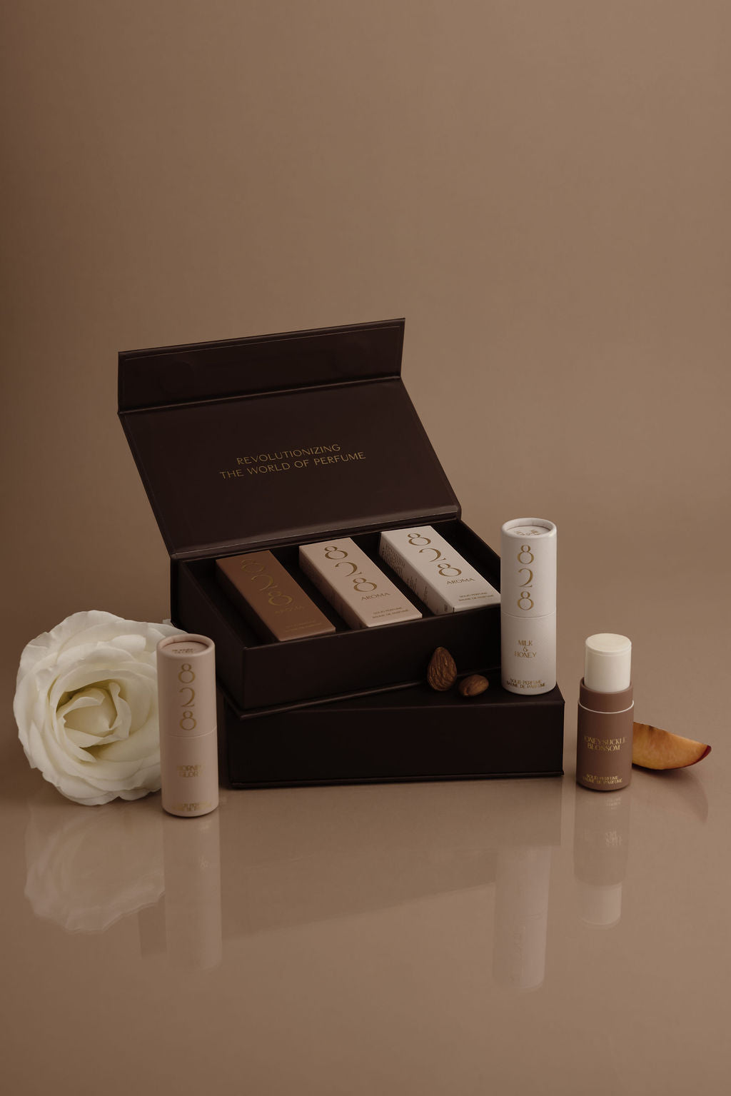 HER AROMAS – 828 Aroma